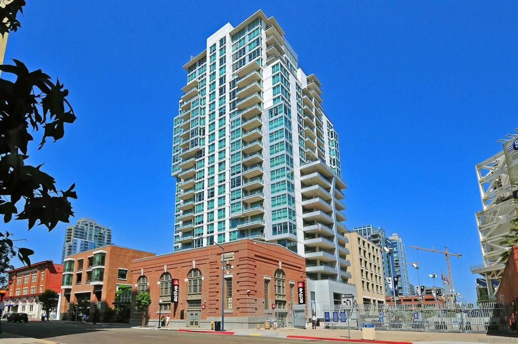 Property Photo:  325 7th Ave 211  CA 92101 