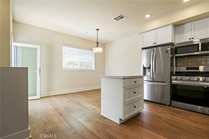 Property Photo:  2043 Lincoln Avenue  CA 90501 