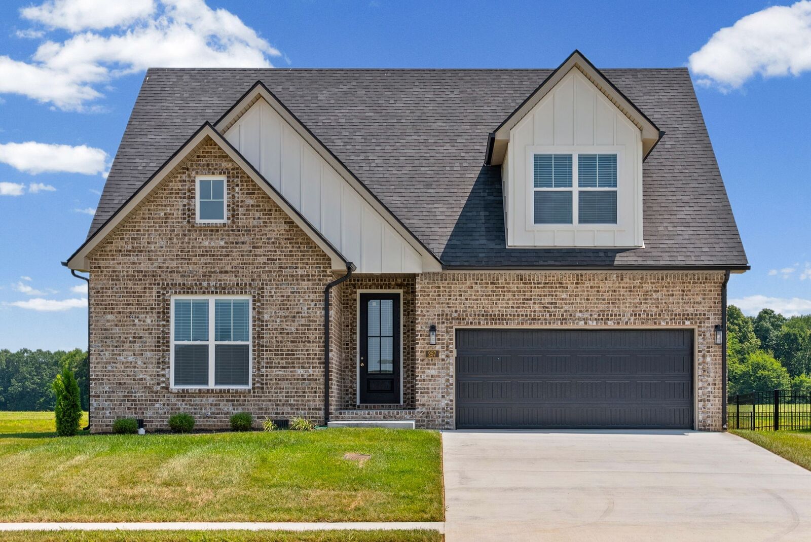 Property Photo:  257 Harvest Moon Dr  TN 37043 