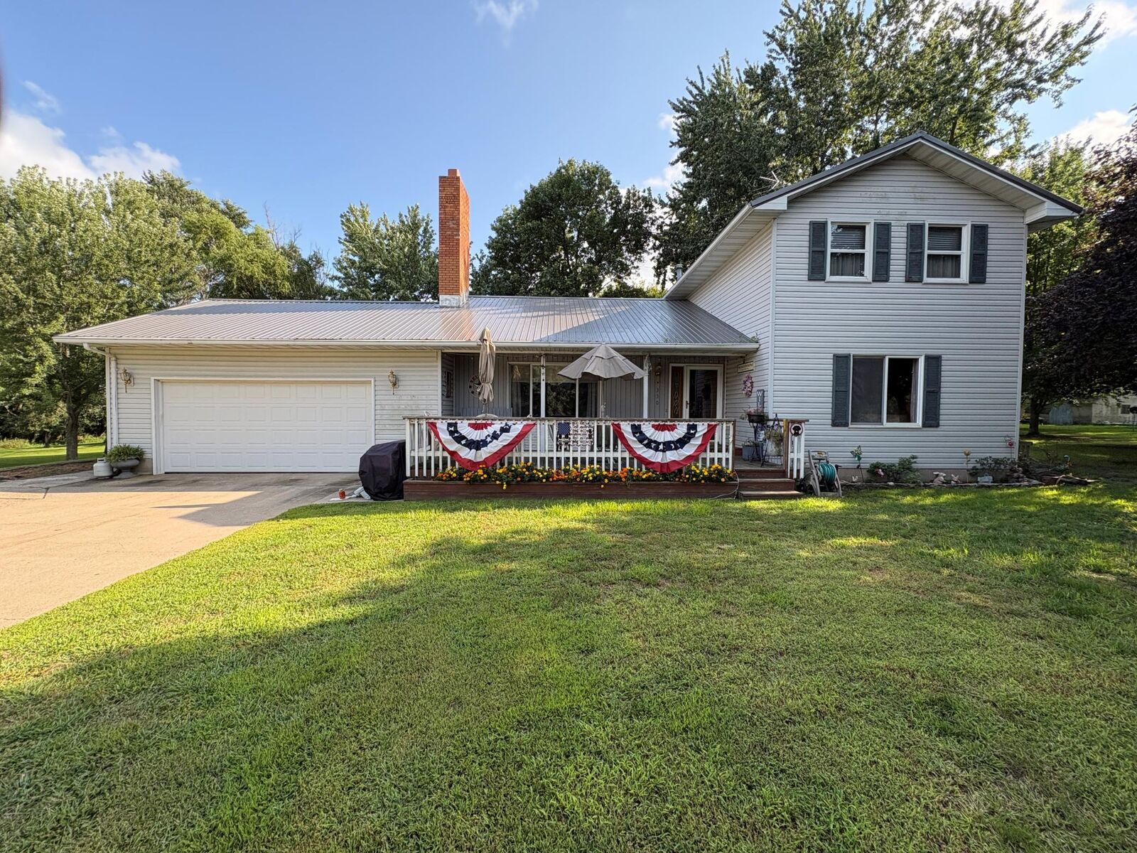 Property Photo:  330 2nd Avenue NW  MN 56036 