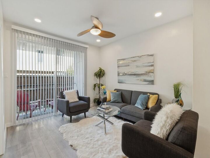 Property Photo: 4221 Cole Avenue 102 TX 75205