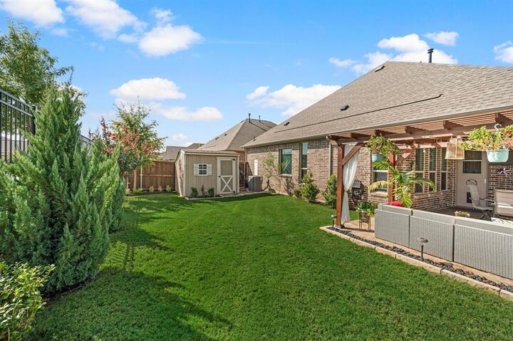 Property Photo: 1833 Spotted Fawn Drive TX 76005