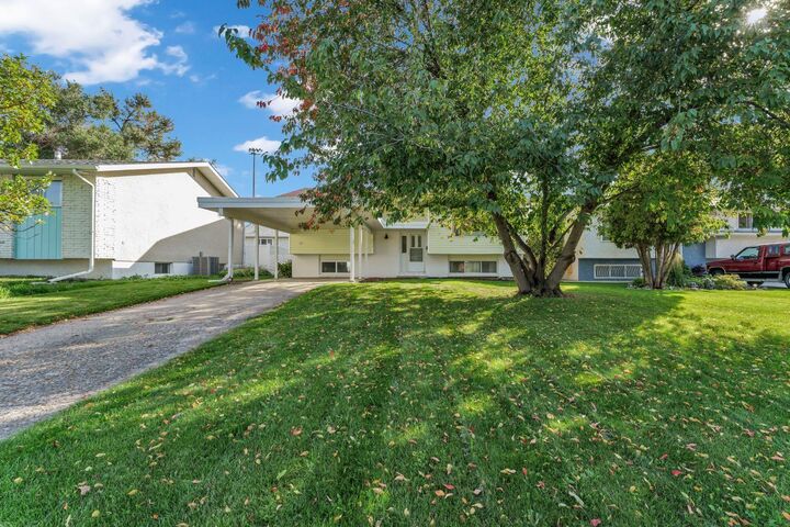Property Photo:  253 11 Street NE  AB T1A 6A8 