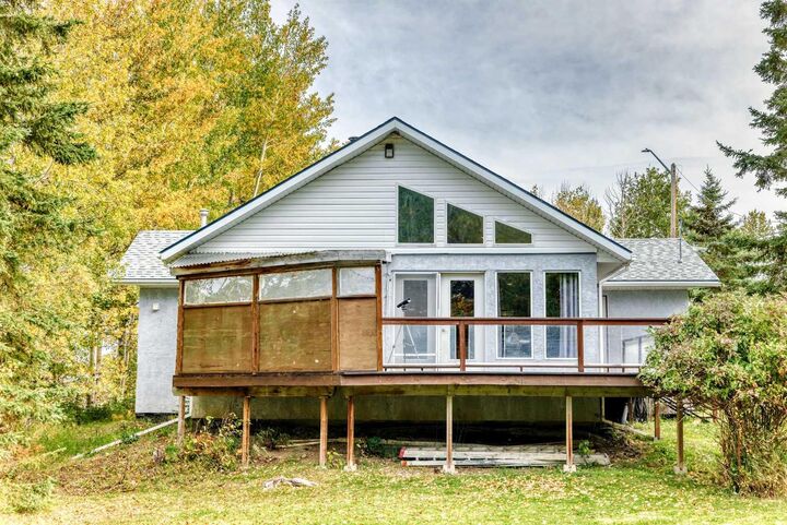 Property Photo:  5160 &Amp 5156 52nd Street  AB T0M 0M0 