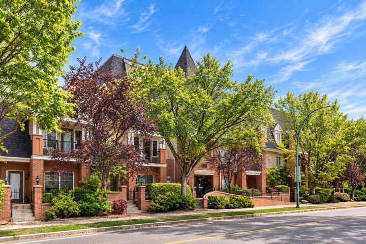 Property Photo:  1110 5 Avenue NW 310  AB T2N 0R6 