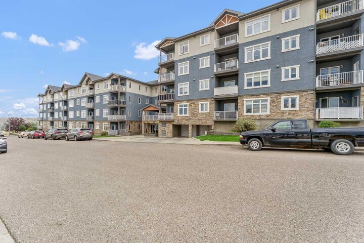 Property Photo:  19 Terrace View NE 305  AB T1C 0E8 