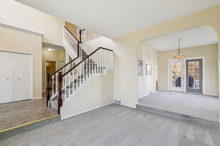Property Photo: 912 Woodbine Boulevard SW AB T2W 5Y7