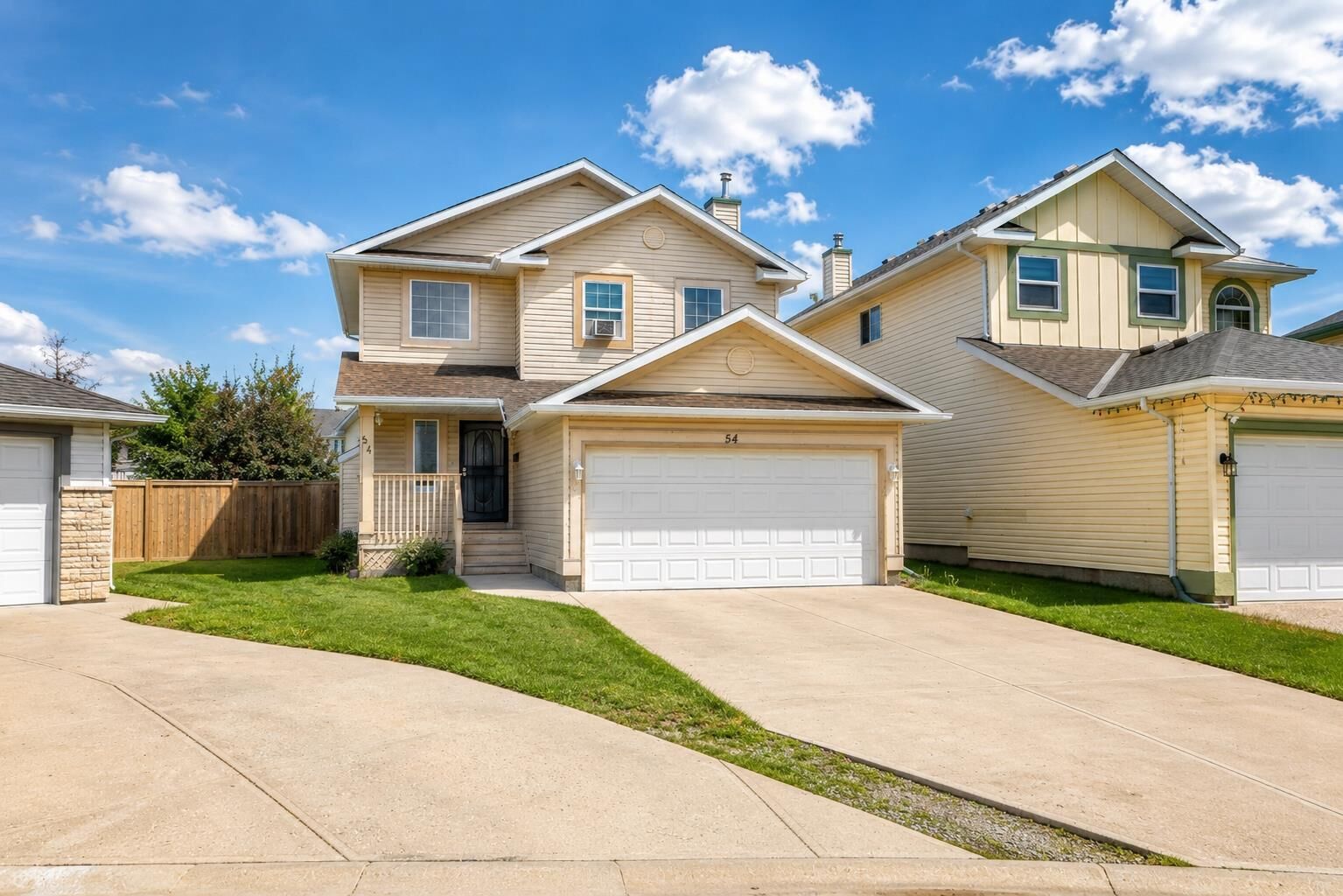 Property Photo:  54 Coral Springs Court NE  AB T3J 3W9 