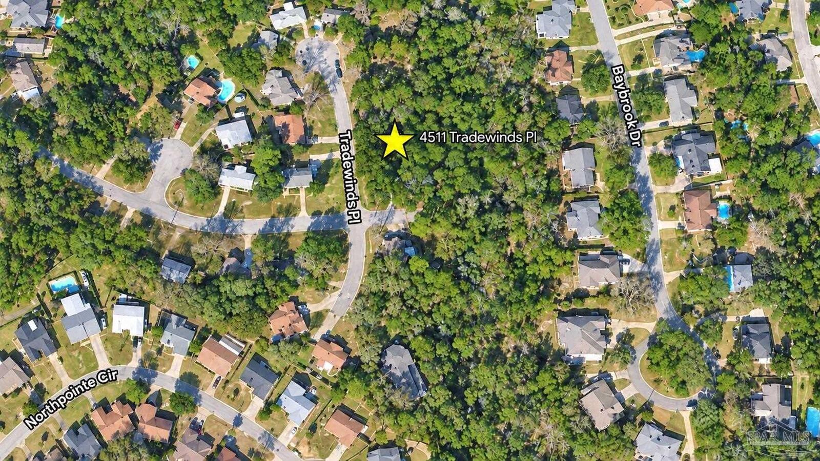 Property Photo:  4511 Tradewinds Pl  FL 32514 