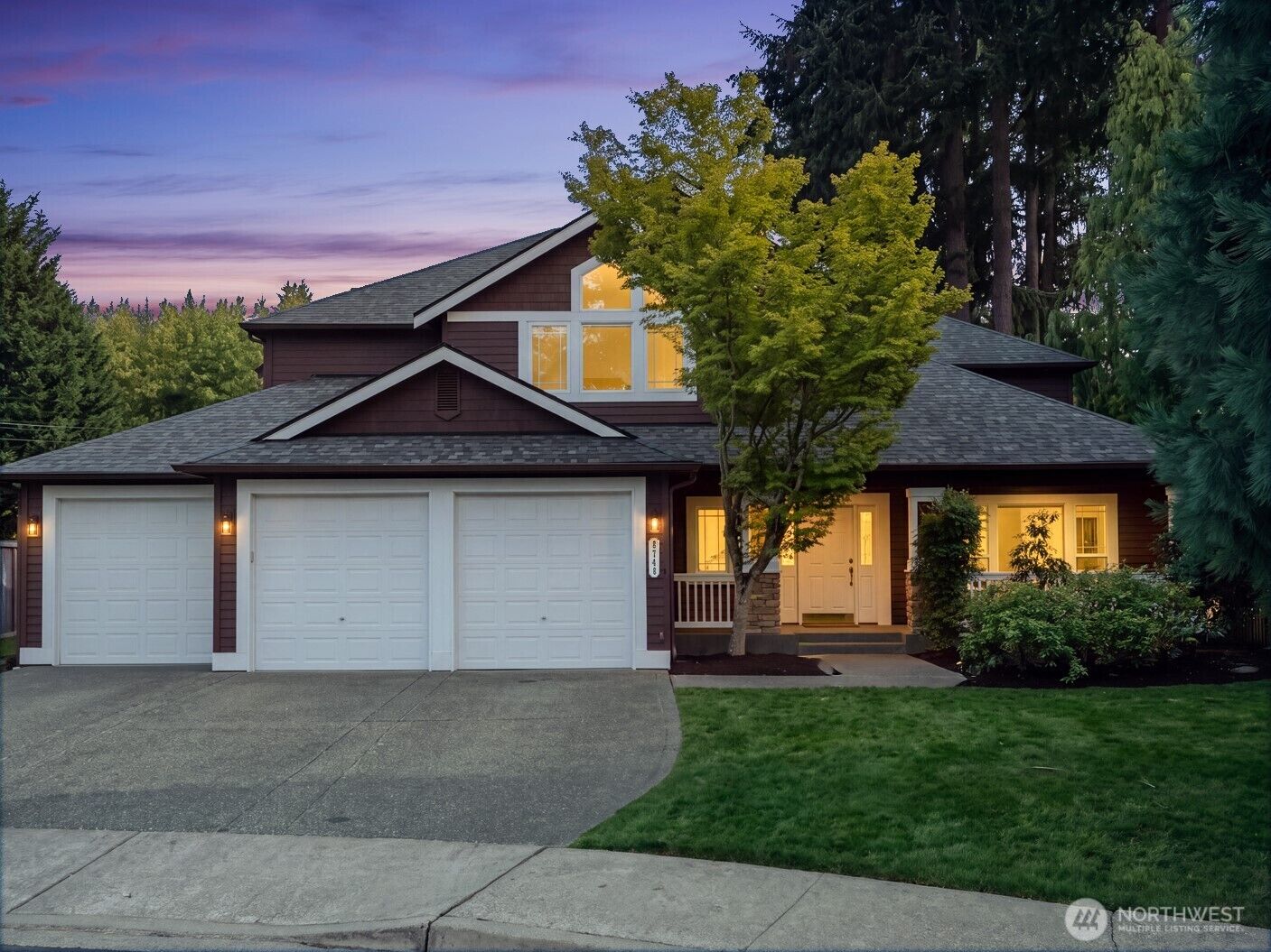Property Photo: 8748 NE Rosario Place WA 98110