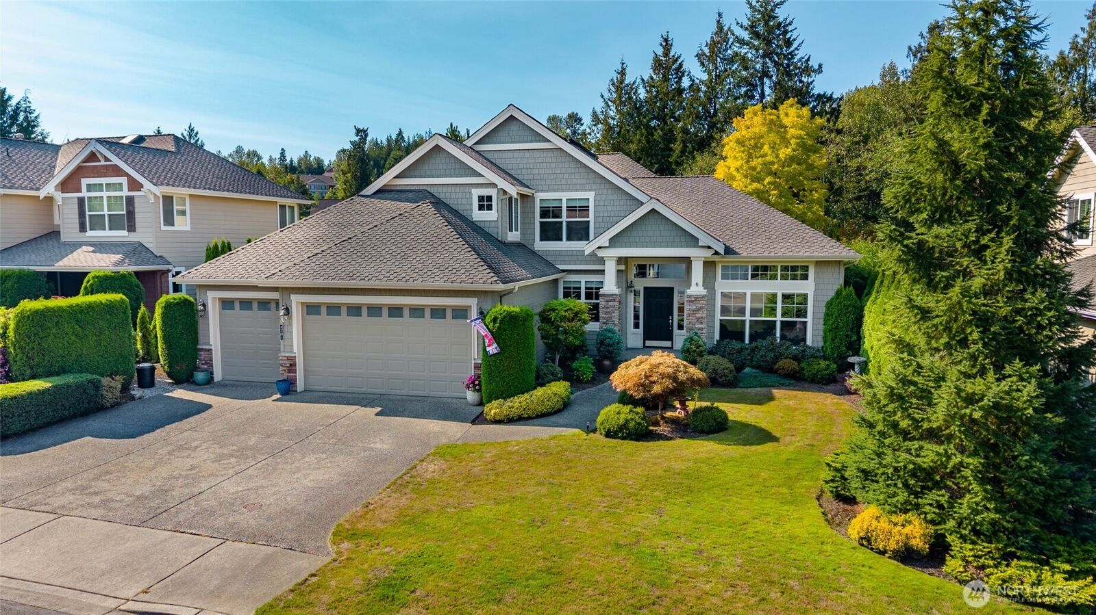 Property Photo: 4701 Parkview Lane WA 98274
