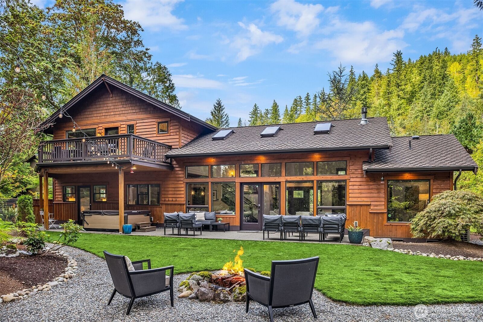 Property Photo: 44817 SE 70th Street WA 98065