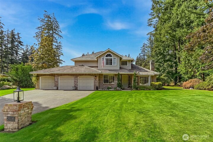 Property Photo: 25335 237th Place SE WA 98038