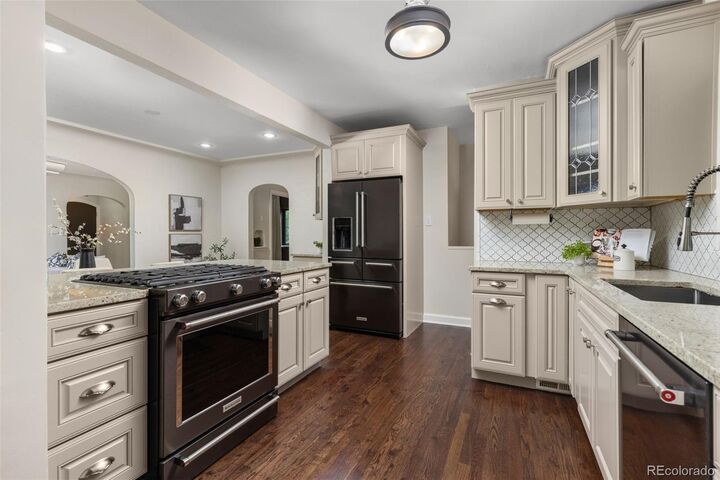 Property Photo:  2585 Forest Street  CO 80207 