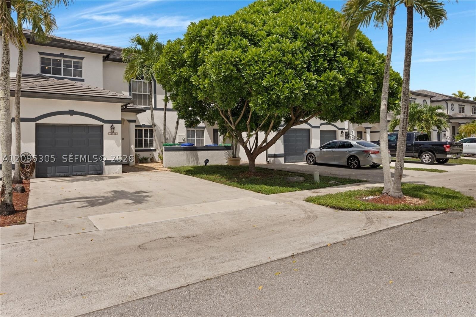 Property Photo:  12913 SW 49th Ct  FL 33027 