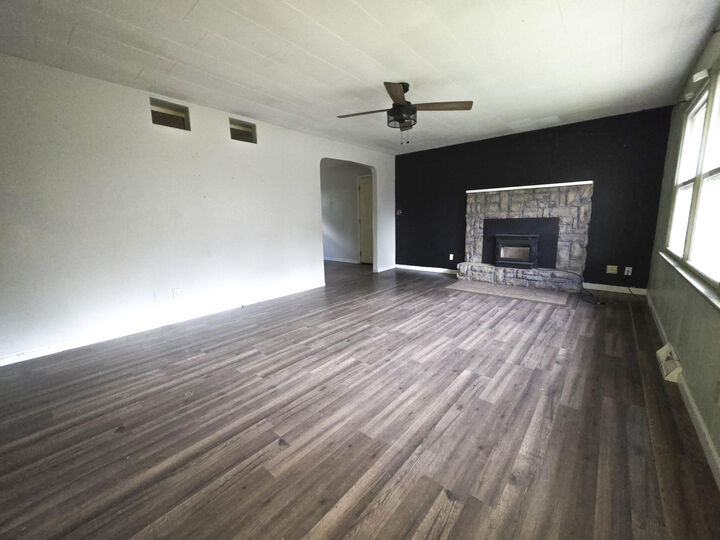 Property Photo: 408 S Harlin Drive MO 65775