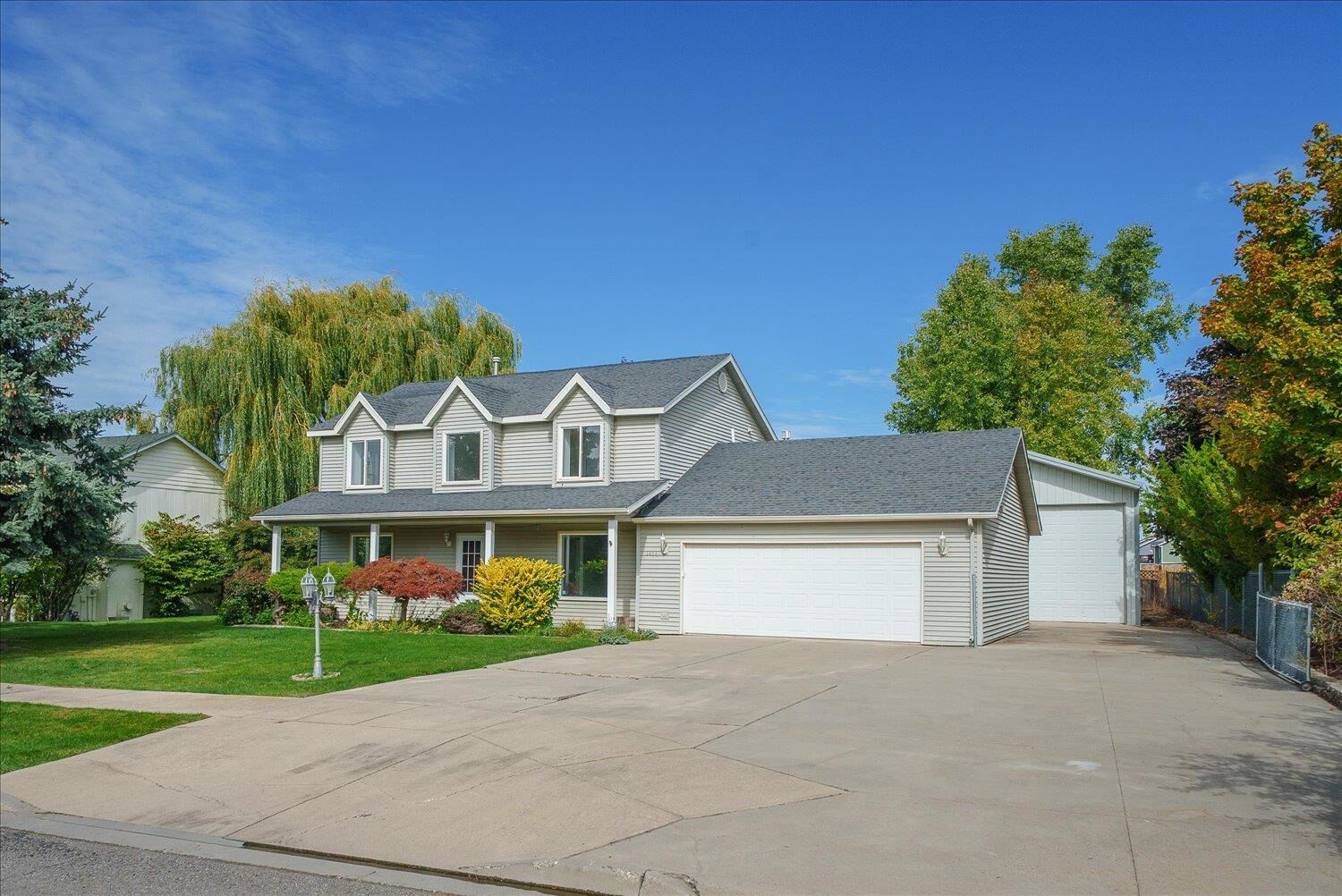 Property Photo: 1414 W Carolina Way WA 99208