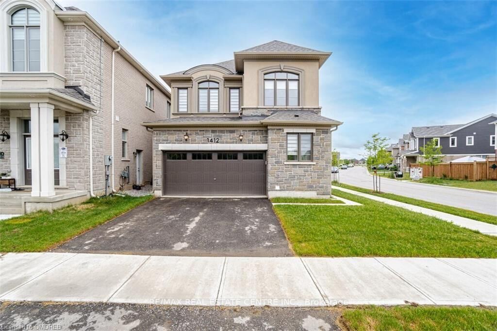 Photo de la propriété:  1412 Rose Way Bsmt.  ON L9T 7E7 