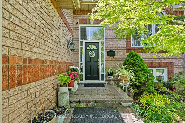 Property Photo:  4333 Southerland Court  ON L2G 7W4 