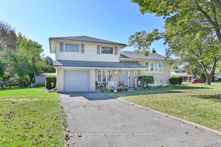 Property Photo:  145 Leland Drive  ON K8P 1G9 