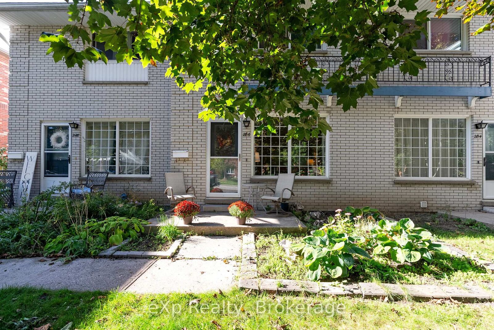 Property Photo:  286 Dufferin Street  ON N5A 2H2 