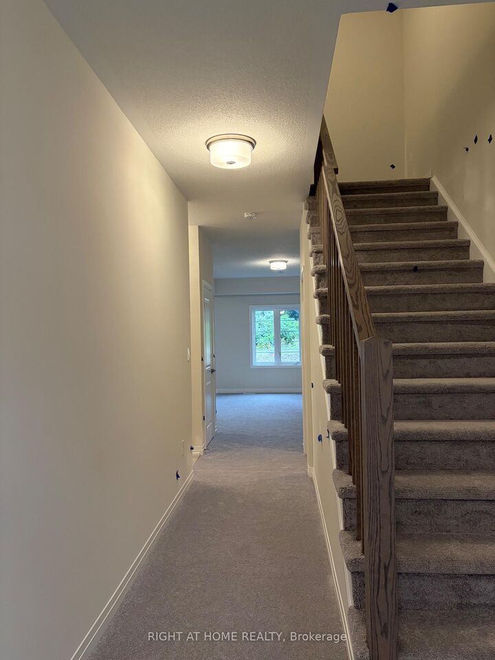 Property Photo:  660 Colborne Street W 91  ON N3T 0Y7 