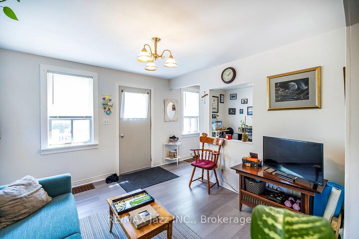 Property Photo: 162 College Avenue ON L1J 1R4