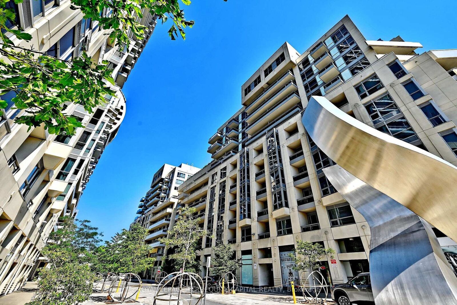 Property Photo:  9199 Yonge Street 306  ON L4C 1H7 