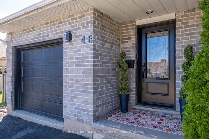 Property Photo:  48 Kathleen Street  ON N3L 3X8 