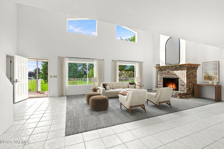 Property Photo: 530 N Puterbaugh Rd WA 98930