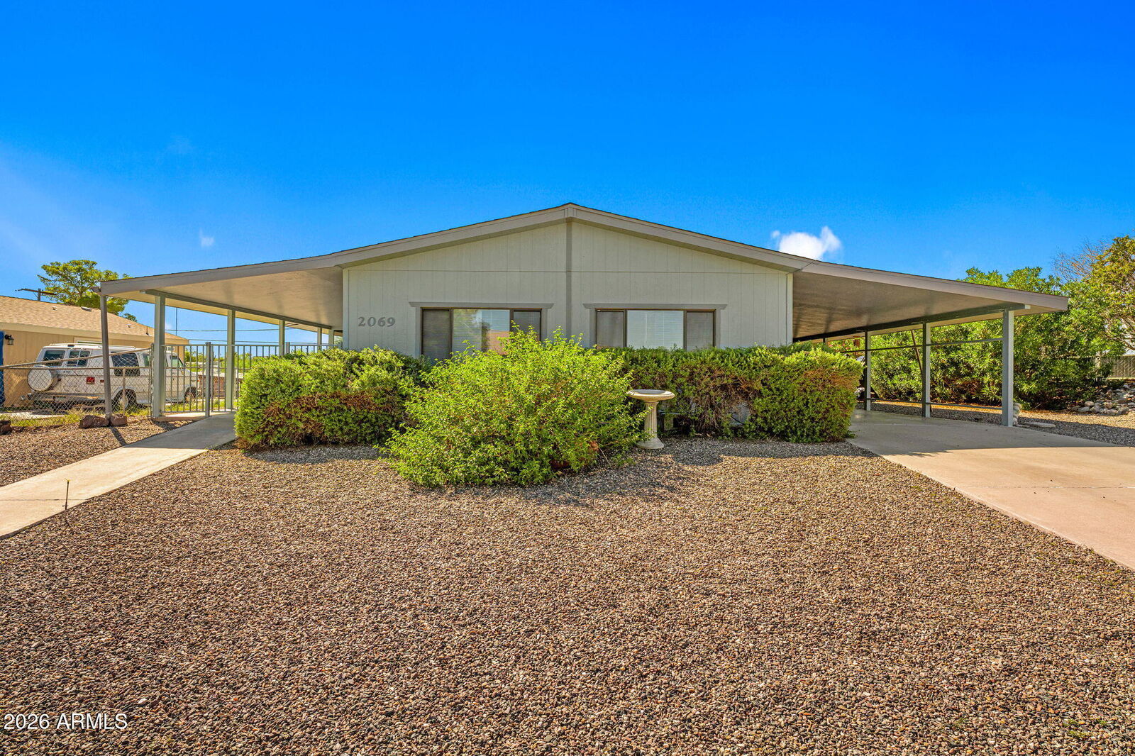 Property Photo: 2069 W Smoketree Drive AZ 85390