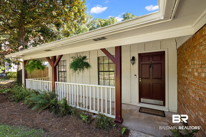 Property Photo:  130 Brentwood Drive  AL 36526 