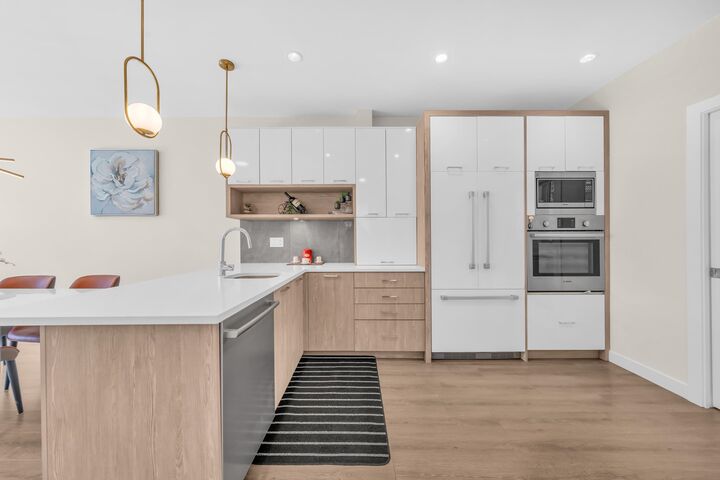 Property Photo:  9800 Granville Avenue 13  BC V6Y 1R3 