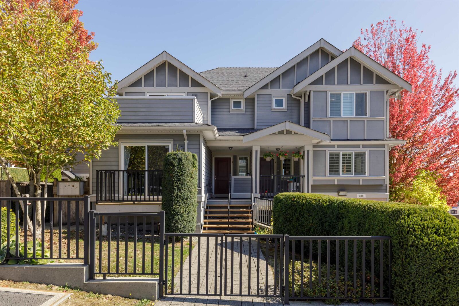 Property Photo:  388 Ellesmere Avenue 1  BC V6B 3S9 
