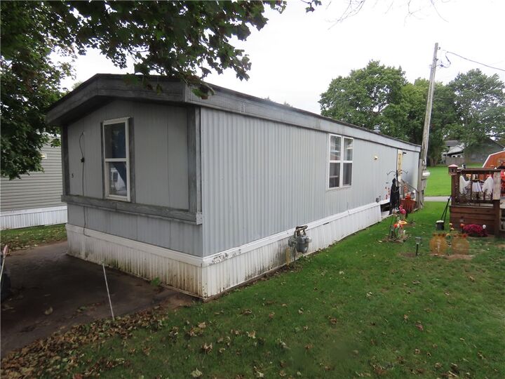 Property Photo: 5 Mobile Parkway NY 14513