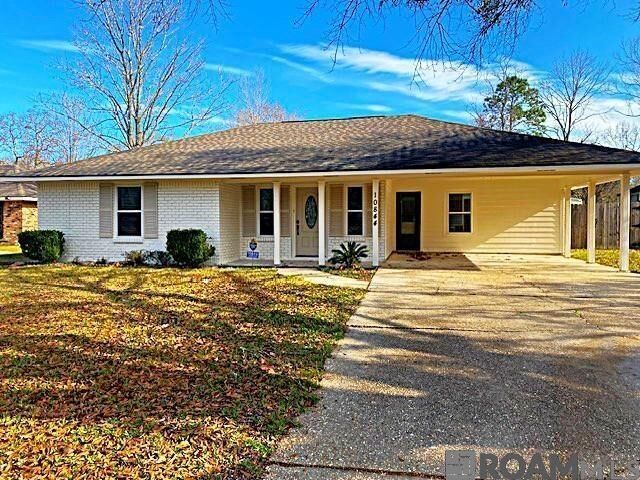 Property Photo:  10844 Carmel Dr  LA 70818 
