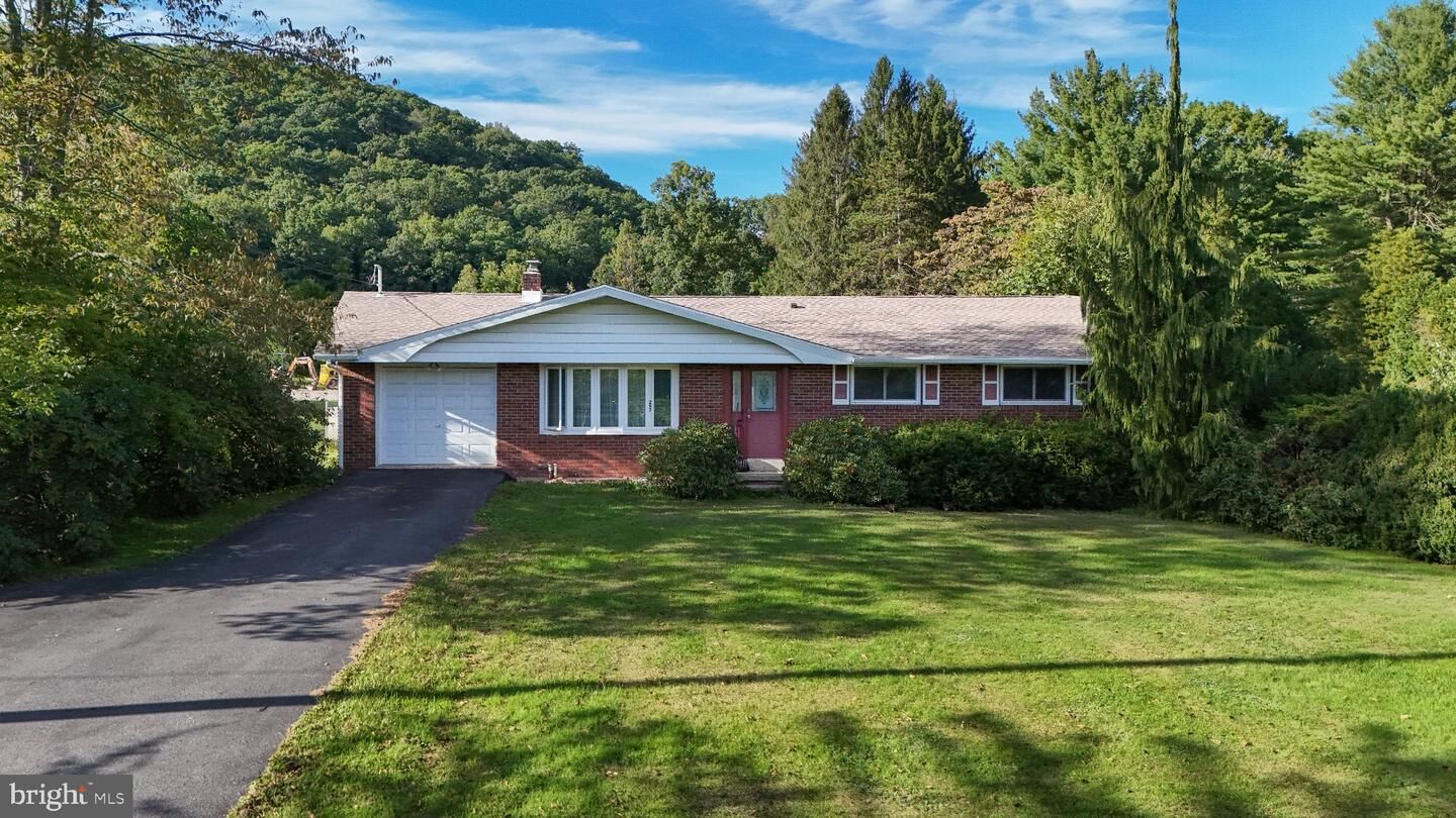 Property Photo:  297 E Main Street  PA 18252 