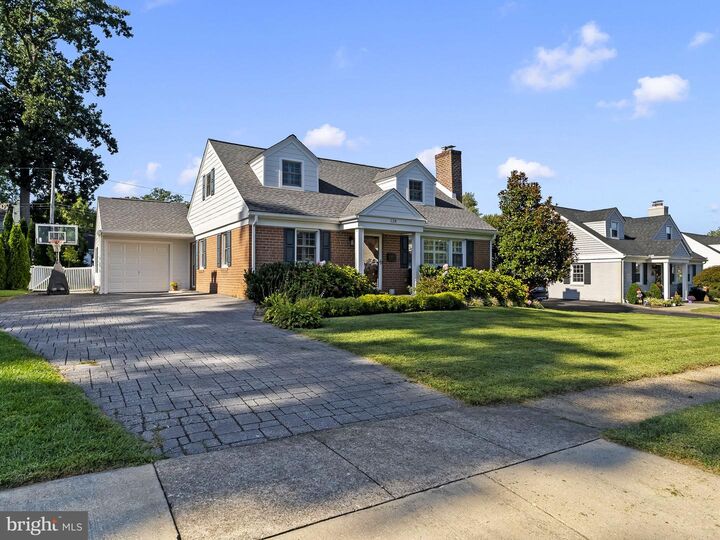 Property Photo:  128 Rodney Circle  PA 19010 
