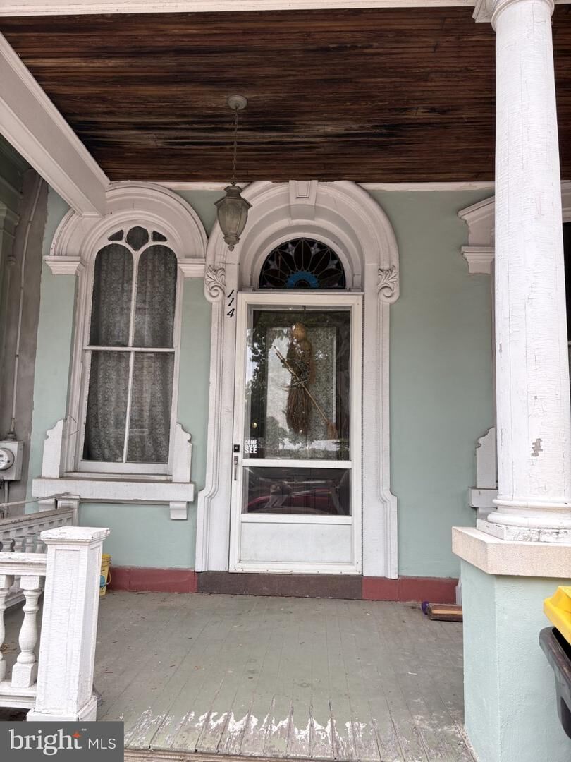 Property Photo: 114 W High Street PA 19567