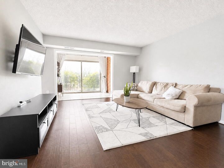 Property Photo:  10200 Bushman Drive 104  VA 22124 