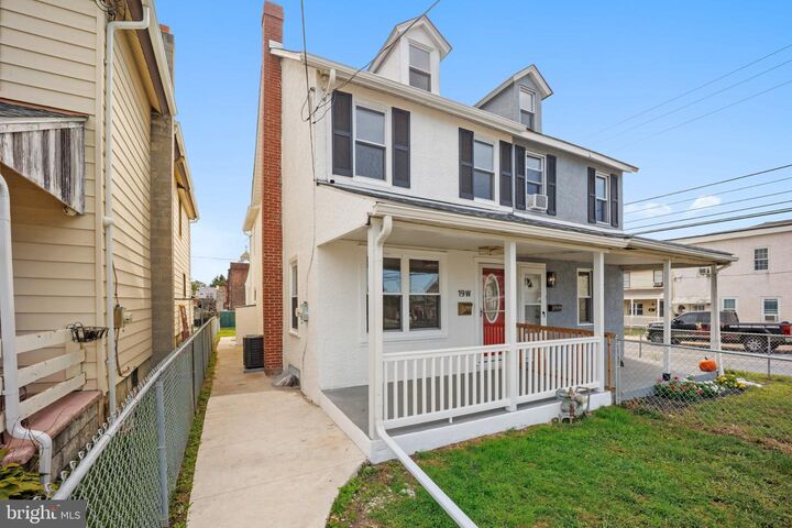 Property Photo: 19 W 9th Street PA 19061