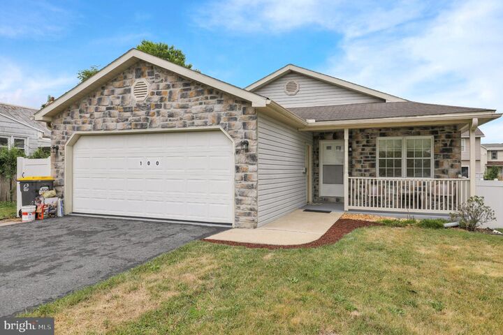 Property Photo: 100 N Robeson Street PA 19551