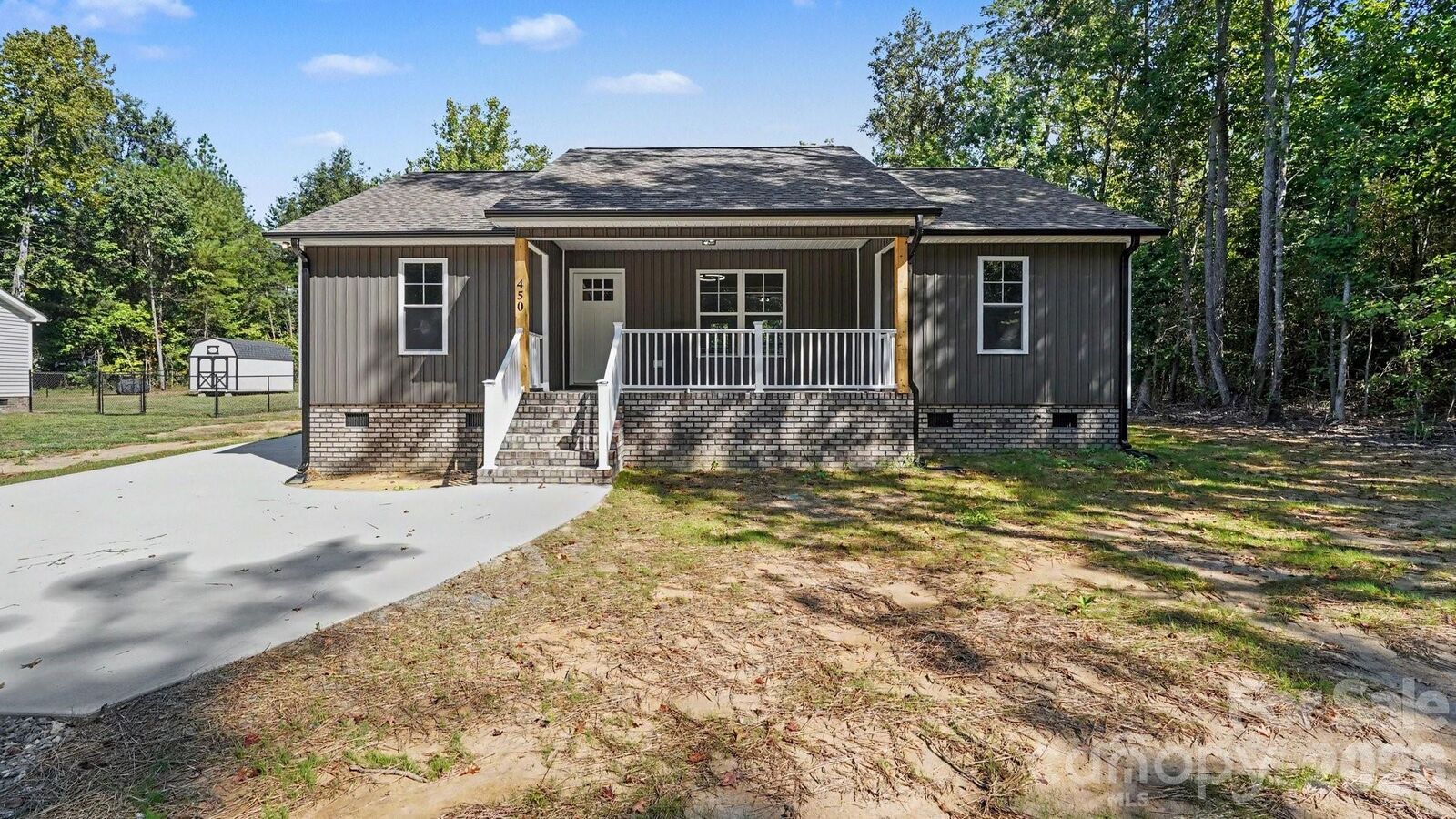 Property Photo: 1825 Hollywood Drive NC 28144