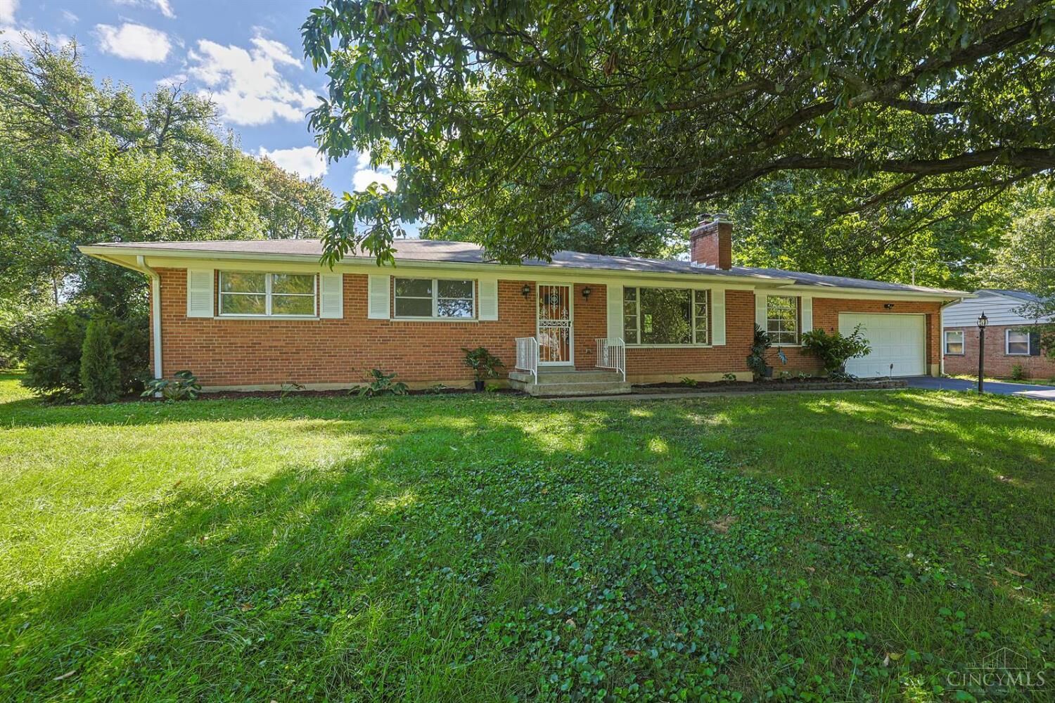 Property Photo:  543 Compton Road  OH 45231 