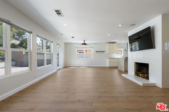 Property Photo:  828 McCarthy Ct  CA 90245 