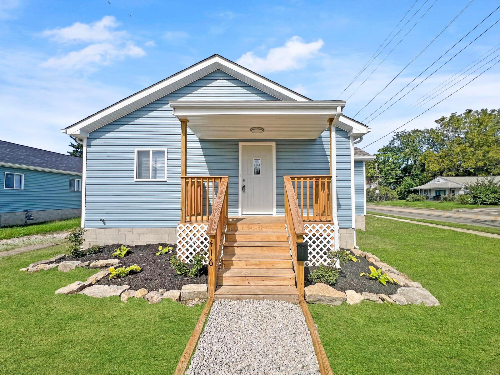 Property Photo:  416 Silver Street  OH 43302 