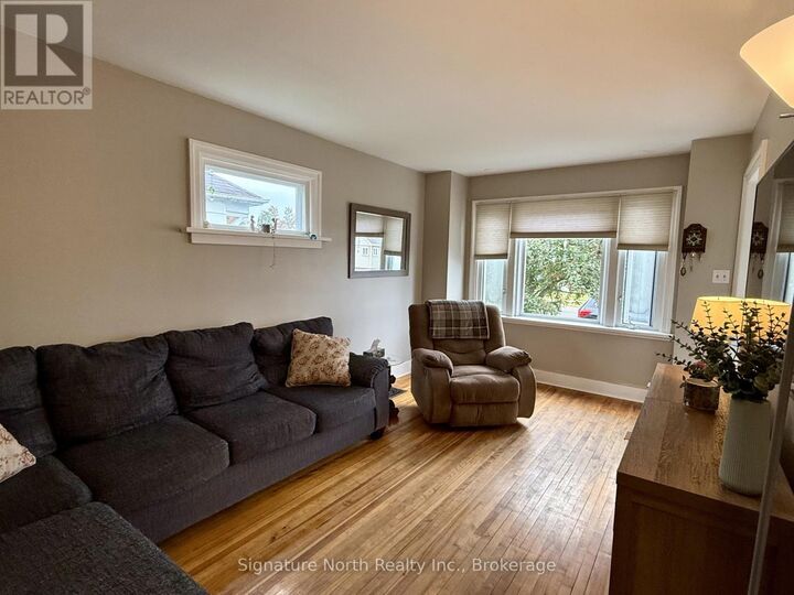 Property Photo:  1712 Sills Street  ON P7E 5S6 