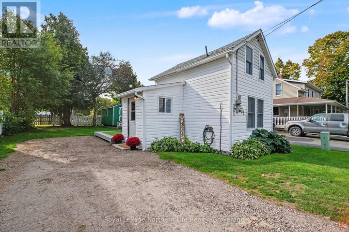 Property Photo:  83 Memorial Park Drive  ON P0H 1Z0 