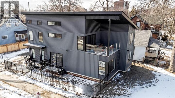 Property Photo:  687 Assumption Street  ON N8A 3B5 
