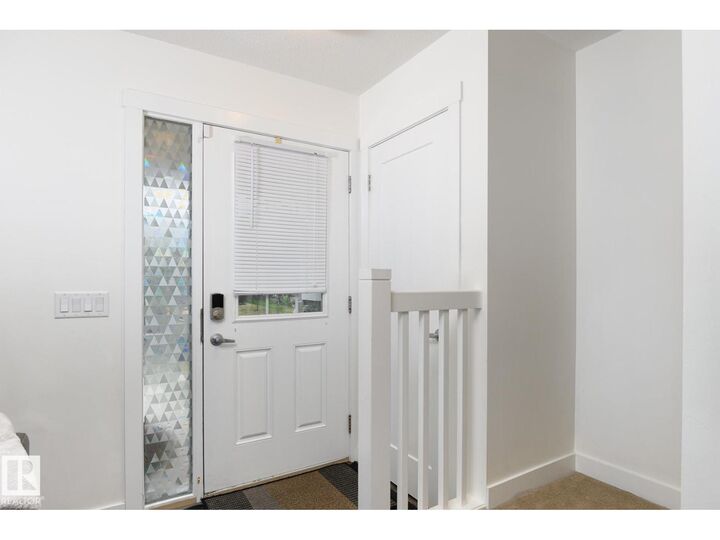 Property Photo:  2357 Glenridding Bv SW  AB T6W 2T2 